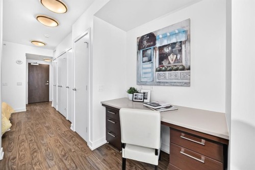 458-222 Riverfront Avenue Sw, Calgary, AB - Indoor