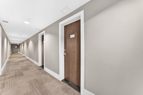 458-222 Riverfront Avenue Sw, Calgary, AB - Indoor Photo Showing Other Room