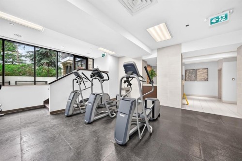 458-222 Riverfront Avenue Sw, Calgary, AB - Indoor Photo Showing Gym Room