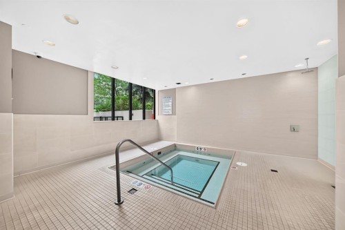 458-222 Riverfront Avenue Sw, Calgary, AB - Indoor Photo Showing Other Room