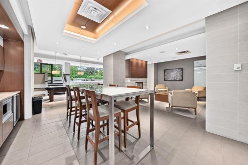 458-222 Riverfront Avenue Sw, Calgary, AB - Indoor Photo Showing Dining Room