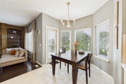 15 Royal Crest Terrace Nw, Calgary, AB - Indoor Photo Showing Dining Room