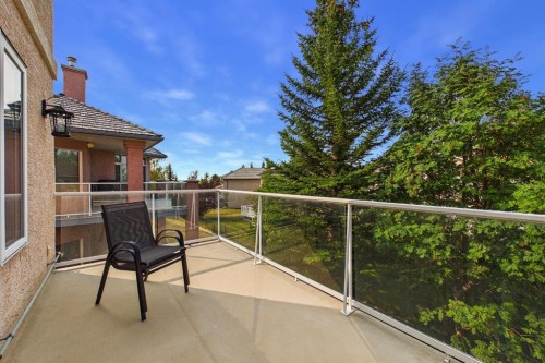 15 Royal Crest Terrace Nw, Calgary, AB - Outdoor