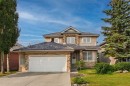 15 Royal Crest Terrace Nw, Calgary, AB  - Outdoor With Facade 