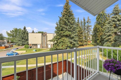 412-13104 Elbow Drive Sw, Calgary, AB - Outdoor With Balcony