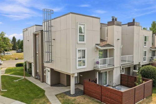 412-13104 Elbow Drive Sw, Calgary, AB - Outdoor With Balcony With Exterior