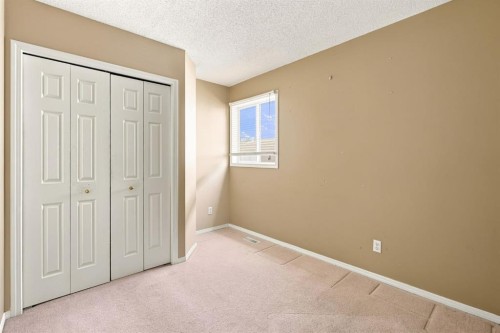 9216 Edgebrook Drive Nw, Calgary, AB - Indoor Photo Showing Other Room