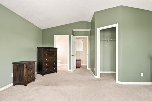9216 Edgebrook Drive Nw, Calgary, AB - Indoor