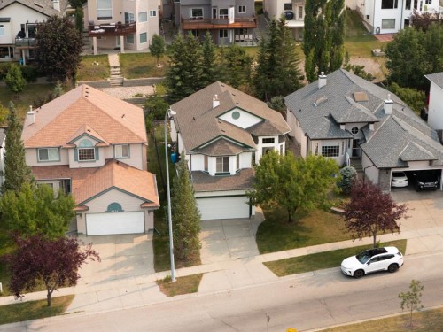 9216 Edgebrook Drive Nw, Calgary, AB - Outdoor With Facade
