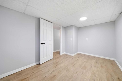 52 Erin Meadows Court Se, Calgary, AB - Indoor