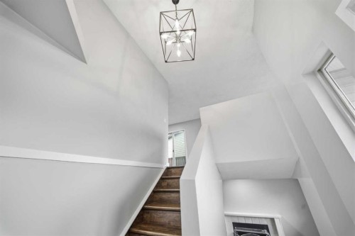 52 Erin Meadows Court Se, Calgary, AB - Indoor Photo Showing Other Room