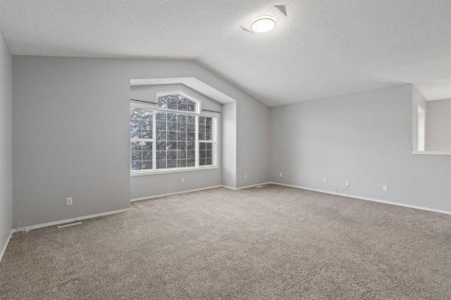 22 Somerside Crescent Sw, Calgary, AB - Indoor Photo Showing Other Room