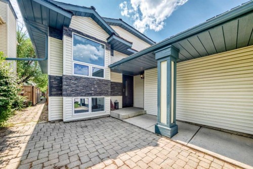 3569 Douglas Woods Heights Se, Calgary, AB - Outdoor With Exterior