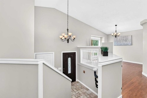 3569 Douglas Woods Heights Se, Calgary, AB - Indoor Photo Showing Other Room