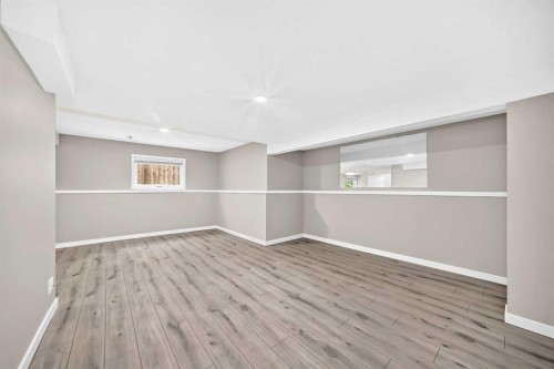 3569 Douglas Woods Heights Se, Calgary, AB - Indoor Photo Showing Other Room