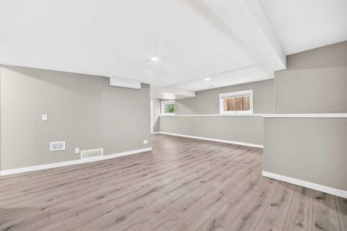 3569 Douglas Woods Heights Se, Calgary, AB - Indoor