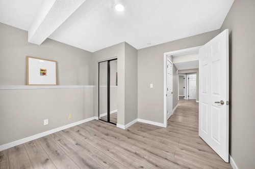 3569 Douglas Woods Heights Se, Calgary, AB - Indoor Photo Showing Other Room