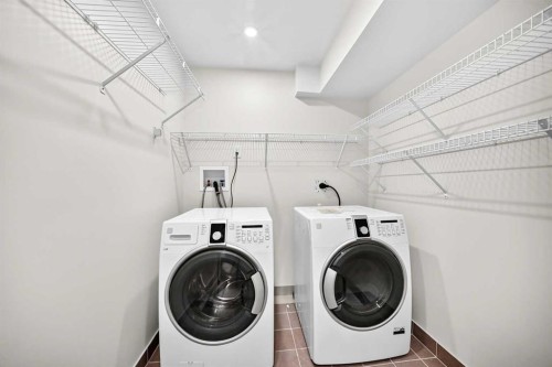 3569 Douglas Woods Heights Se, Calgary, AB - Indoor Photo Showing Laundry Room