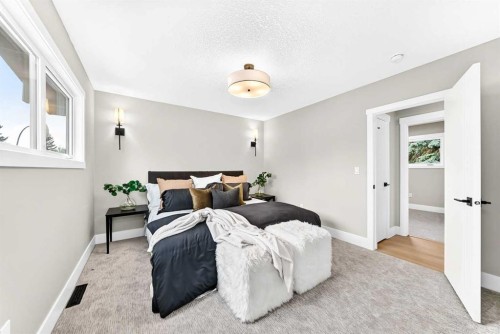 1635 32 Avenue Nw, Calgary, AB - Indoor Photo Showing Bedroom