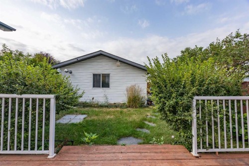 133 Applemead Close Se Close, Calgary, AB - Outdoor