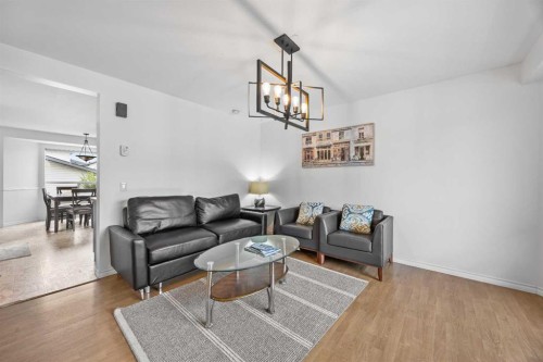 133 Applemead Close Se Close, Calgary, AB - Indoor Photo Showing Living Room