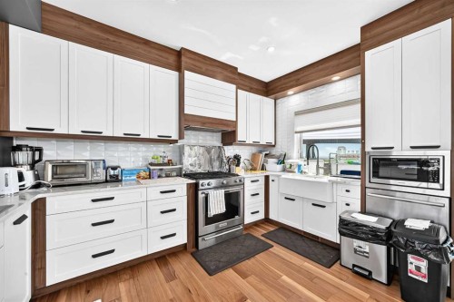 199 Hampstead Way Nw, Calgary, AB - Indoor Photo Showing Kitchen With Upgraded Kitchen