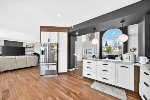 199 Hampstead Way Nw, Calgary, AB - Indoor Photo Showing Other Room