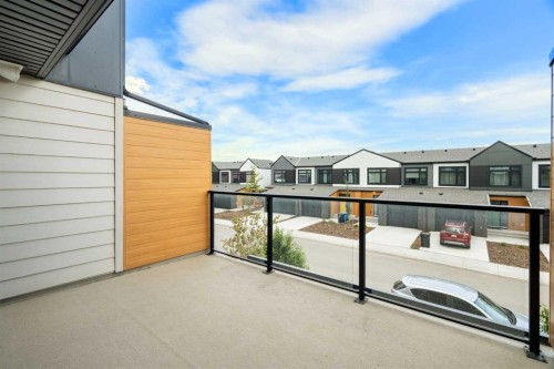 8528 21 Avenue Se, Calgary, AB - Outdoor With Balcony With Exterior