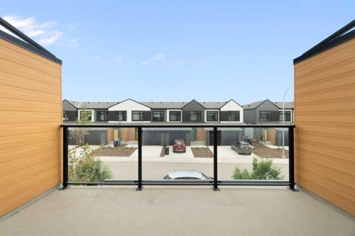 8528 21 Avenue Se, Calgary, AB - Outdoor With Balcony With Exterior
