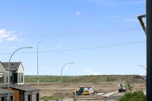 8528 21 Avenue Se, Calgary, AB - Outdoor With View