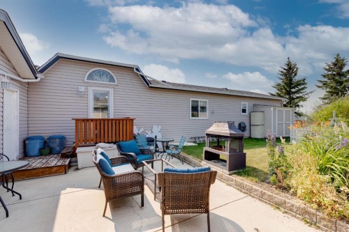 806 Beckner Crescent, Carstairs, AB - Outdoor With Deck Patio Veranda With Exterior