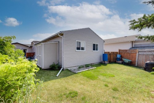 806 Beckner Crescent, Carstairs, AB - Outdoor With Exterior