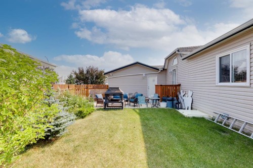 806 Beckner Crescent, Carstairs, AB - Outdoor