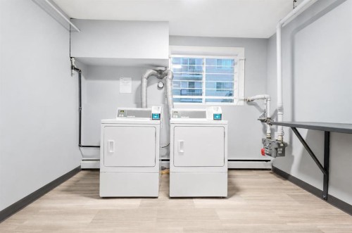 202-10305 116 Street Nw, Edmonton, AB - Indoor