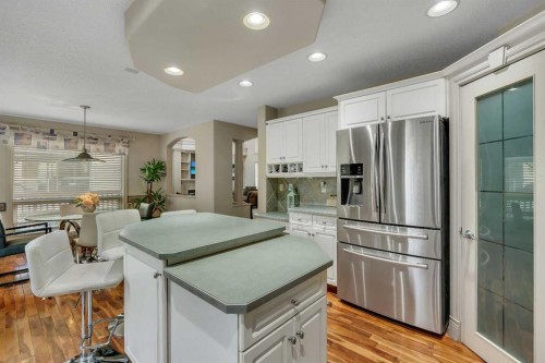 11 Tuscany Ridge Park Nw, Calgary, AB - Indoor Photo Showing Kitchen