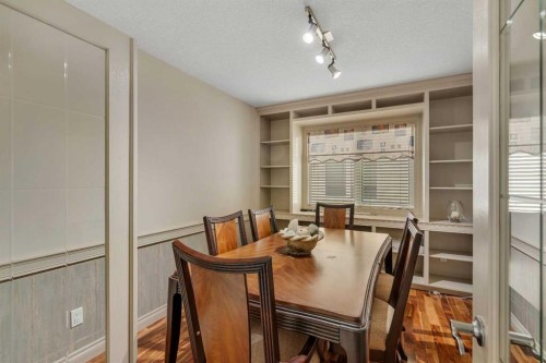 11 Tuscany Ridge Park Nw, Calgary, AB - Indoor Photo Showing Dining Room