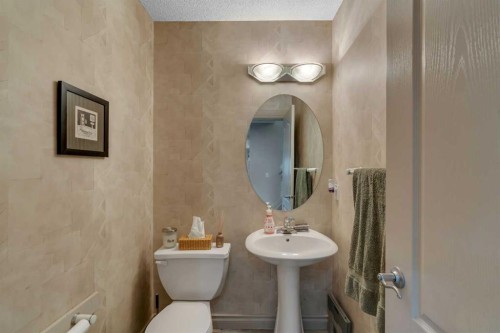 11 Tuscany Ridge Park Nw, Calgary, AB - Indoor Photo Showing Bathroom