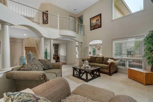 11 Tuscany Ridge Park Nw, Calgary, AB - Indoor Photo Showing Living Room