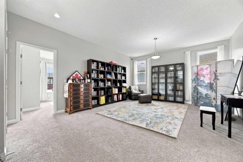 12 Masters Court Se, Calgary, AB - Indoor