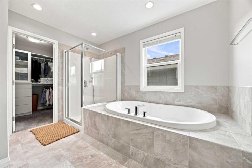 12 Masters Court Se, Calgary, AB - Indoor Photo Showing Bathroom