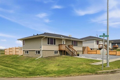 301 3Rd Street West, Standard, AB - Outdoor