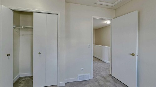 157 Harvest Gold Heights Ne, Calgary, AB - Indoor Photo Showing Other Room