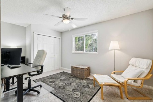 2213 27 Avenue Sw, Calgary, AB - Indoor Photo Showing Office