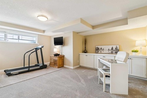 2213 27 Avenue Sw, Calgary, AB - Indoor