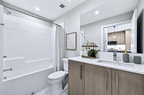 2304-265 Wolf Willow Boulevard Se, Calgary, AB - Indoor Photo Showing Bathroom