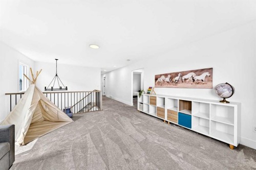 24 Emerson Crescent, Okotoks, AB - Indoor