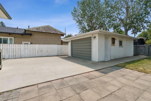 91 Winslow Crescent Sw, Calgary, AB - Outdoor With Exterior