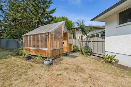 91 Winslow Crescent Sw, Calgary, AB - Outdoor