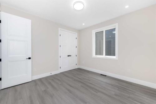 1004 Waterford Drive, Chestermere, AB - Indoor Photo Showing Other Room