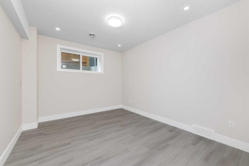 1004 Waterford Drive, Chestermere, AB - Indoor Photo Showing Other Room